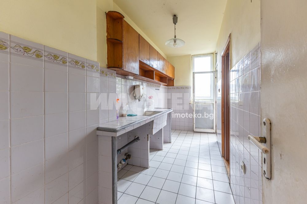 Продава МНОГОСТАЕН, гр. Варна, Спортна зала, снимка 10 - Апартаменти - 55824614