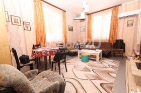 Hausboden Zona B-18, Sofia