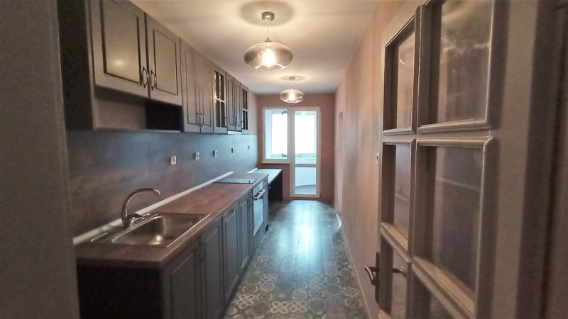 Продава МНОГОСТАЕН, гр. София, Хладилника