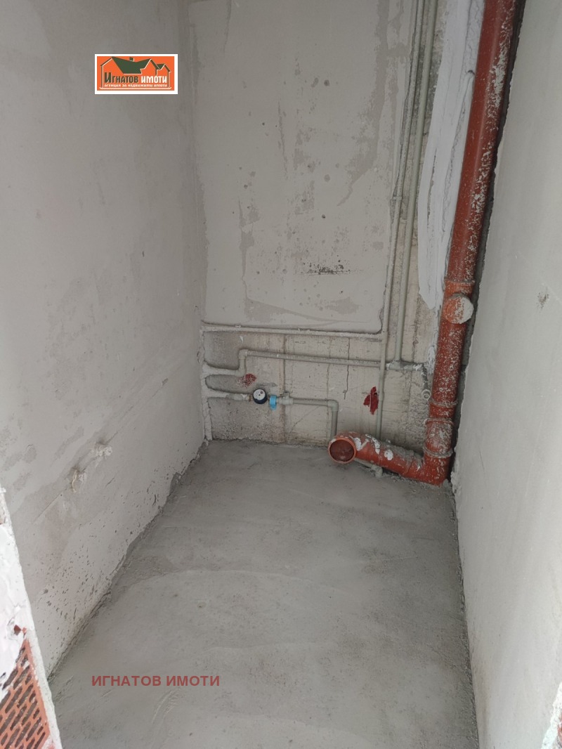 Продава КЪЩА, гр. Пазарджик, Устрем, снимка 6 - Къщи - 52627943