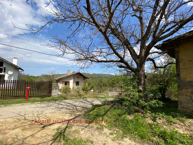 For Sale  Plot region Gabrovo , Kmetovtsi , 2297 sq.m | 28102322 - image [2]