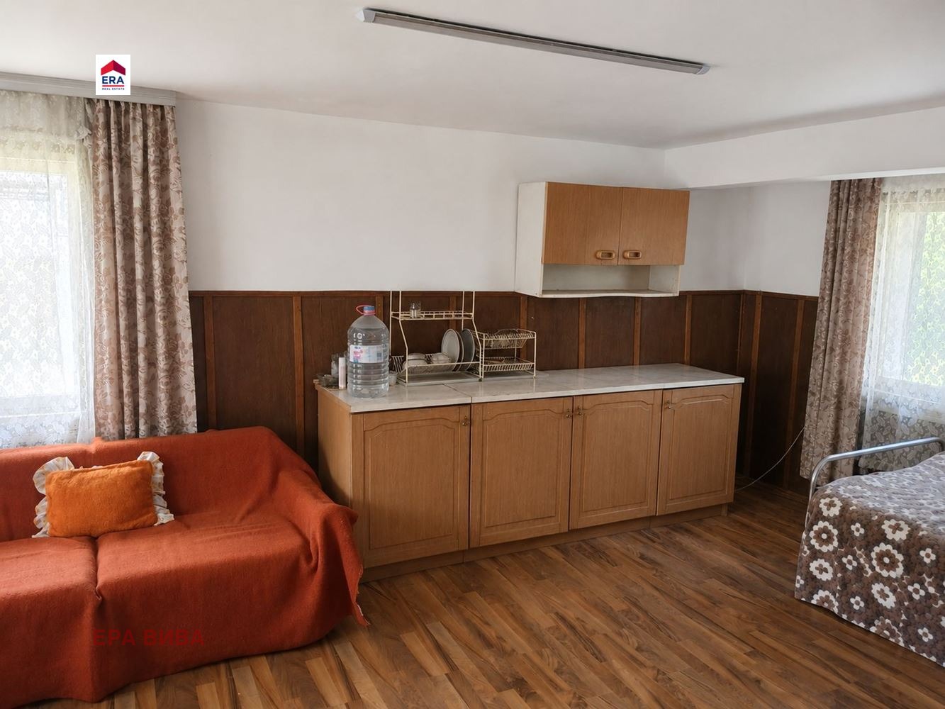 Продава КЪЩА, гр. София, с. Волуяк, снимка 3 - Къщи - 54517110