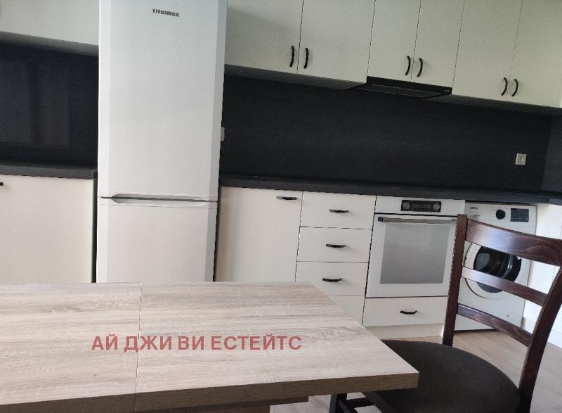 Продаја  1 спаваћа соба Софија , Обориште , 58 м2 | 94760976