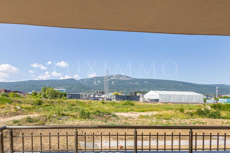 In vendita  2 camere da letto Sofia , Vitosha , 130 mq | 96167309