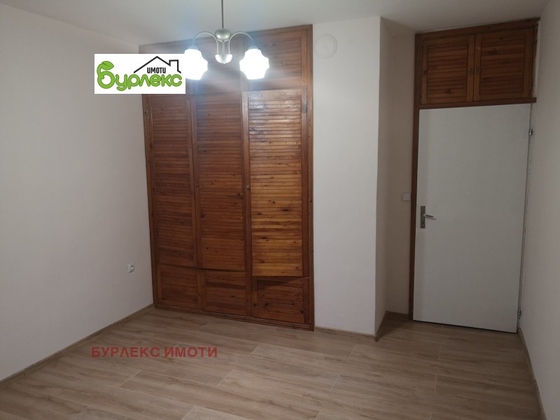 Продава 4-СТАЕН, гр. Варна, Център, снимка 7 - Апартаменти - 52735293