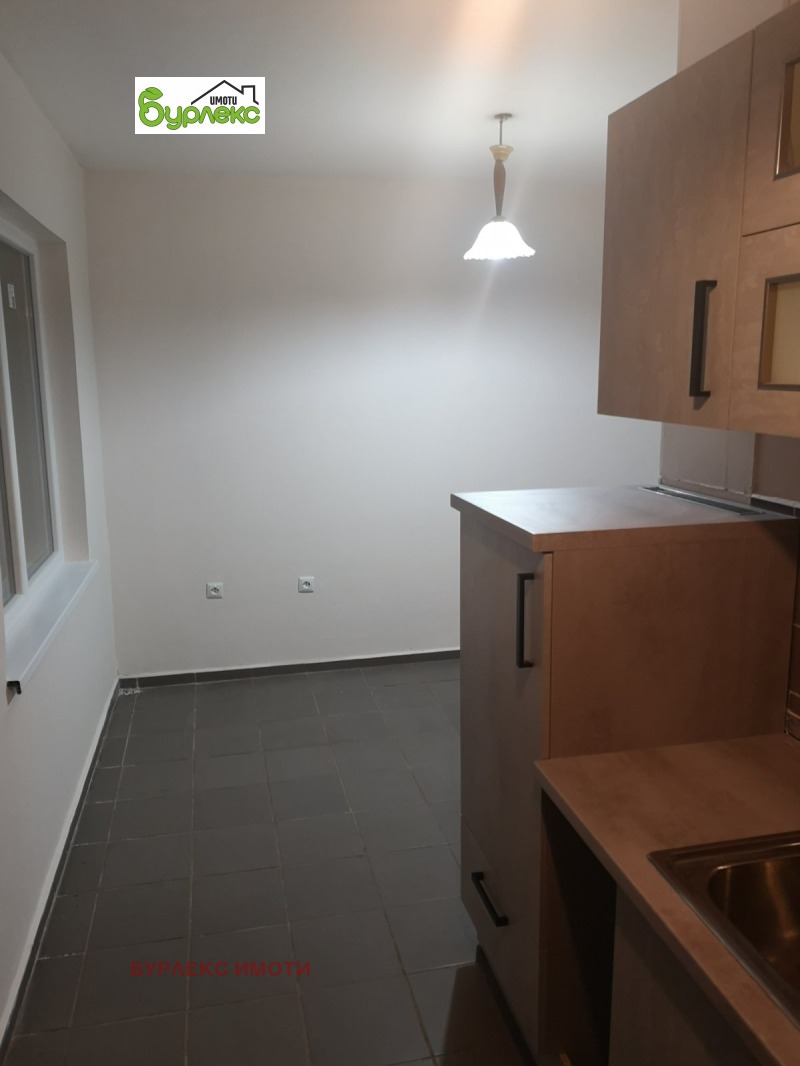 Продава 3-СТАЕН, гр. Варна, Център