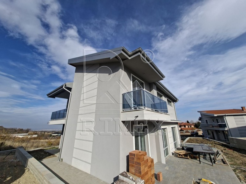 Продава КЪЩА, с. Белащица, област Пловдив, снимка 3 - Къщи - 52556390