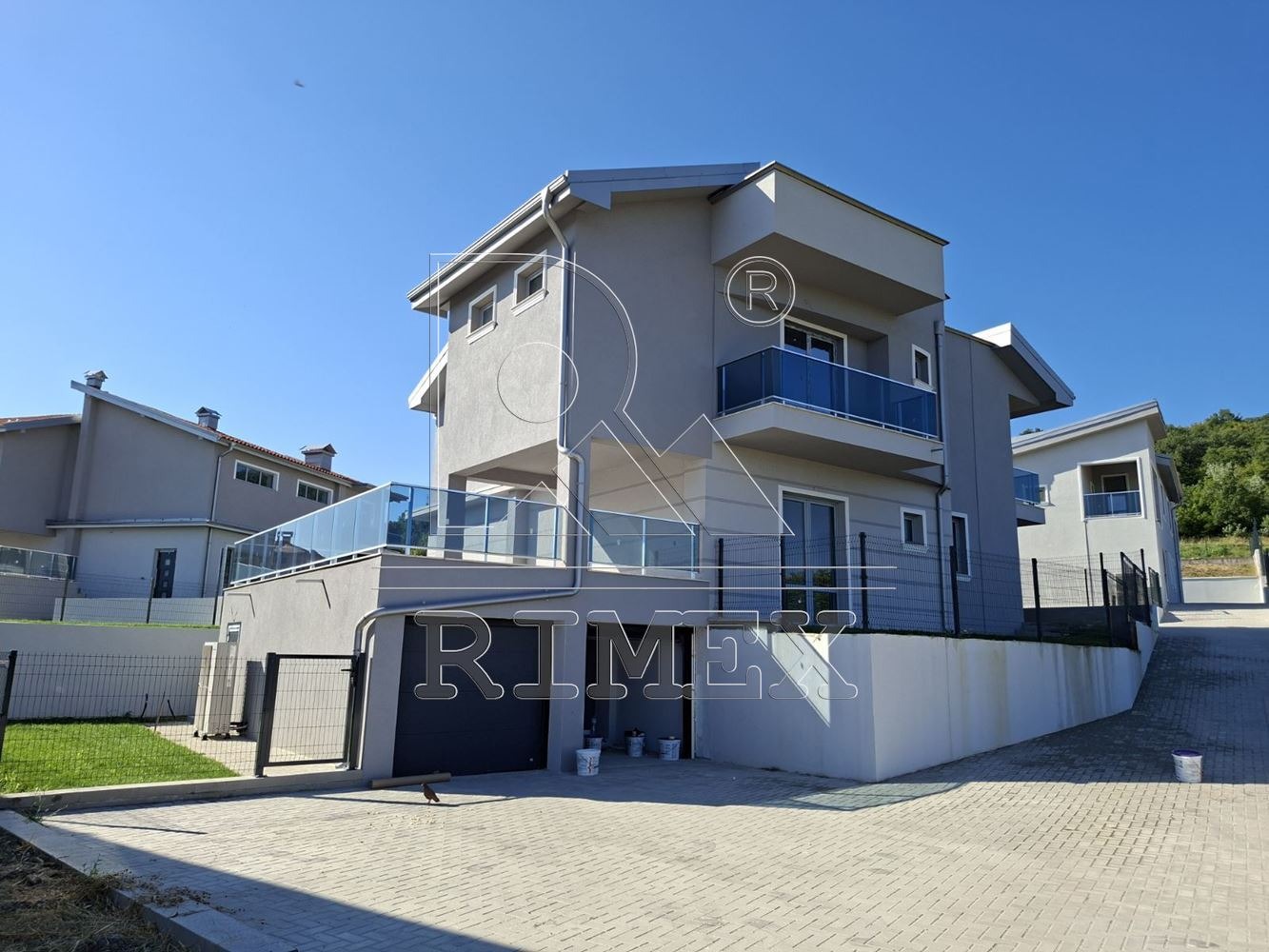 Продава КЪЩА, с. Белащица, област Пловдив, снимка 4 - Къщи - 52556390