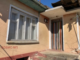 Продава къща област Пловдив с. Кръстевич - [1] 