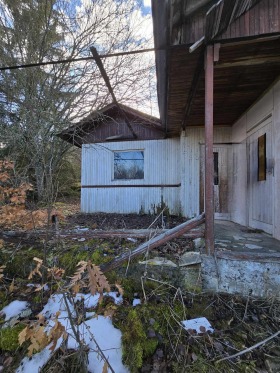 Casa Izvor, región Pernik 3