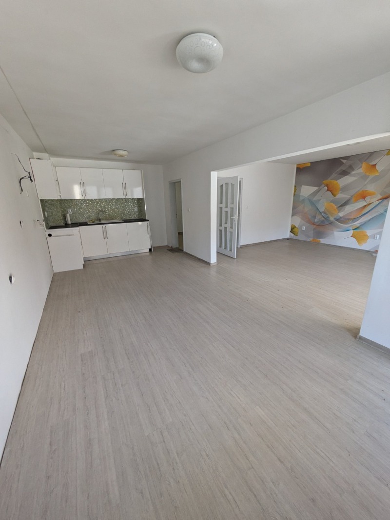 À vendre  2 chambres Bourgas , Tsentar , 156 m² | 54335005