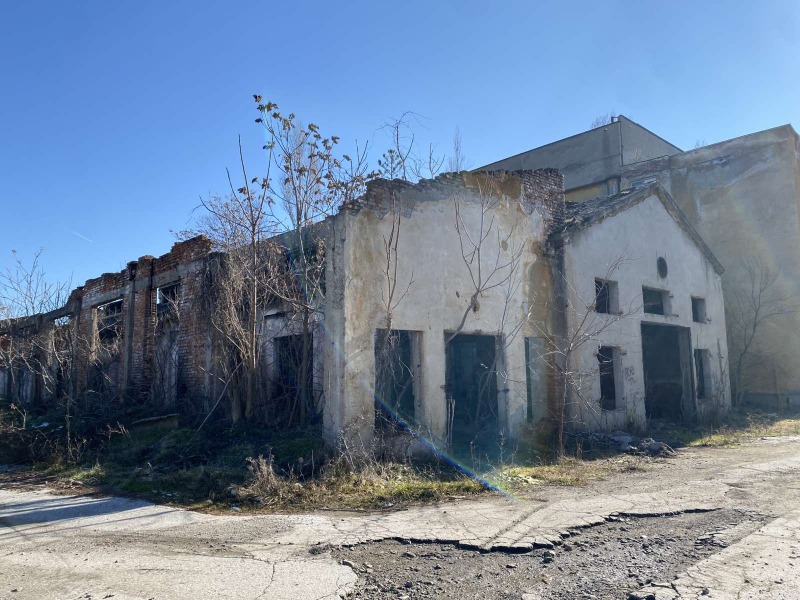 Продава СКЛАД в област Пловдив, с. Ведраре - 1800 кв.м / 55 731 € » 109 000.36 лв., ИМОТ ИНВЕСТ