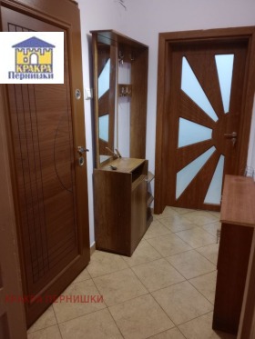 1 dormitorio Prigarov rayon, Pernik 5