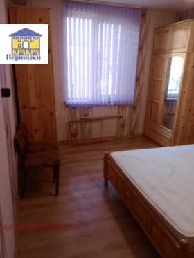 1 dormitorio Prigarov rayon, Pernik 9