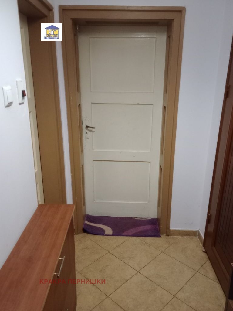 Zu verkaufen  1 Schlafzimmer Pernik , Prigarow rajon , 50 qm | 68039721 - Bild [6]