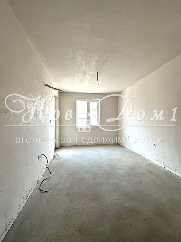 Продава  2-стаен град Пловдив , Остромила , 67 кв.м | 83979964