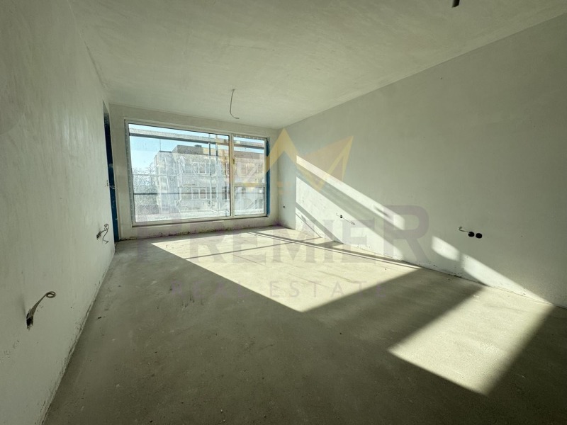 Продава 2-СТАЕН, гр. Варна, Левски 1