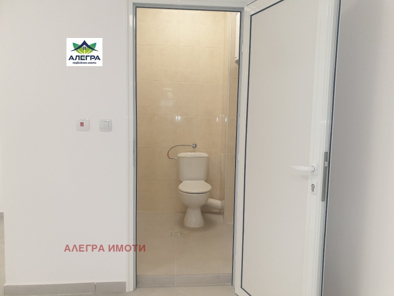 Продава  Магазин град Пазарджик , Център , 383 кв.м | 70213521 - изображение [5]