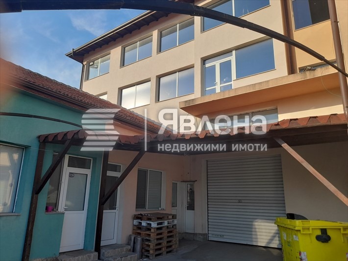 Na sprzedaż  Budynek przemysłowy Plowdiw , Industrialna zona - Sewer , 2200 mkw | 78909571 - obraz [2]