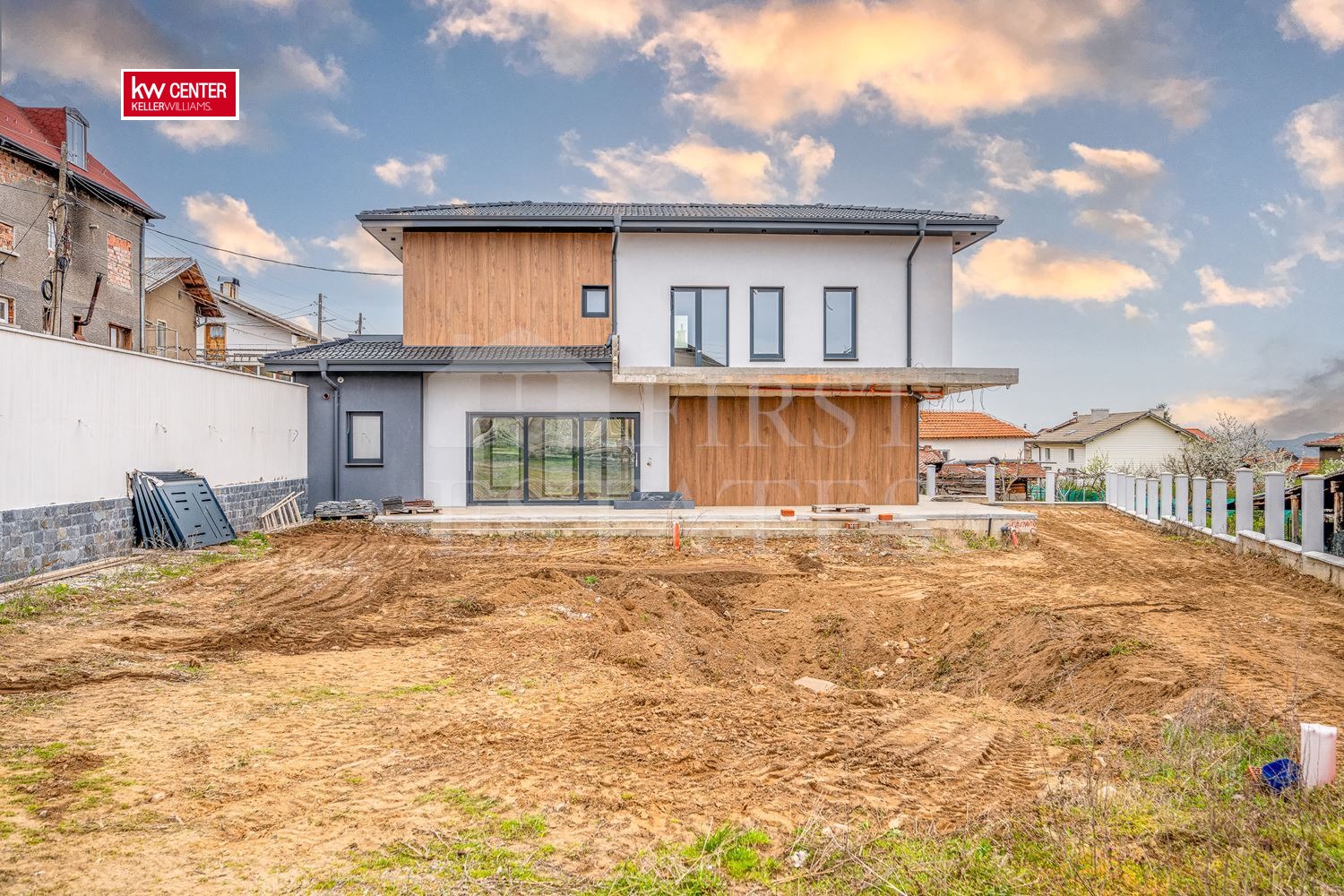 Продава КЪЩА, с. Ресилово, област Кюстендил, снимка 2 - Къщи - 54276978