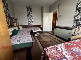 1 slaapkamer Tsentar, Dobritsj