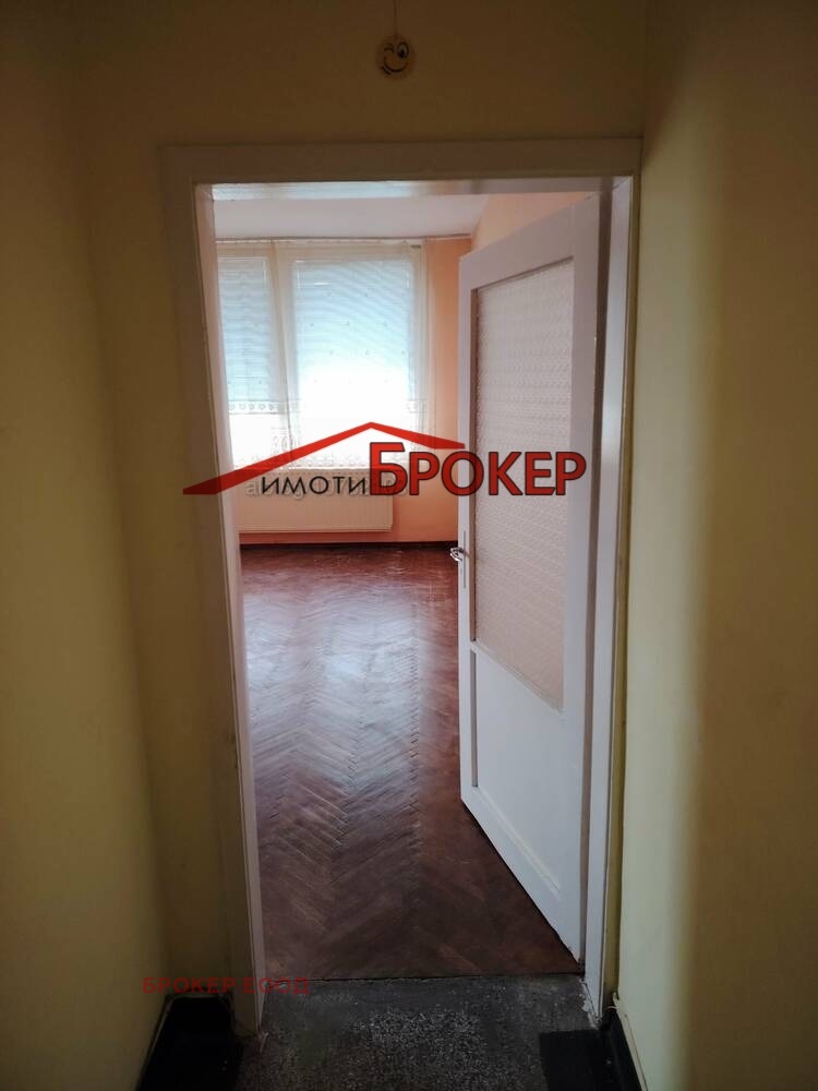 Продава 2-СТАЕН, гр. Сливен, Стоян Заимов, снимка 2 - Апартаменти - 53003198