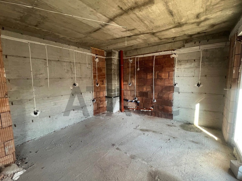 Продава 3-СТАЕН, гр. Пловдив, Остромила, снимка 3 - Апартаменти - 52665008