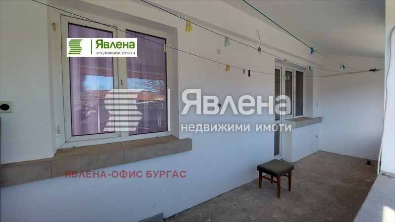 Продава КЪЩА, с. Бата, област Бургас, снимка 2 - Къщи - 46737900