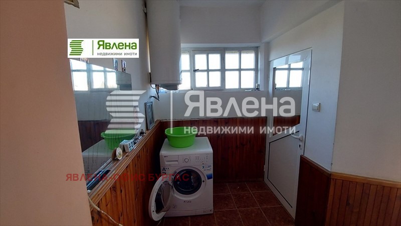 Продава КЪЩА, с. Бата, област Бургас, снимка 8 - Къщи - 46737900