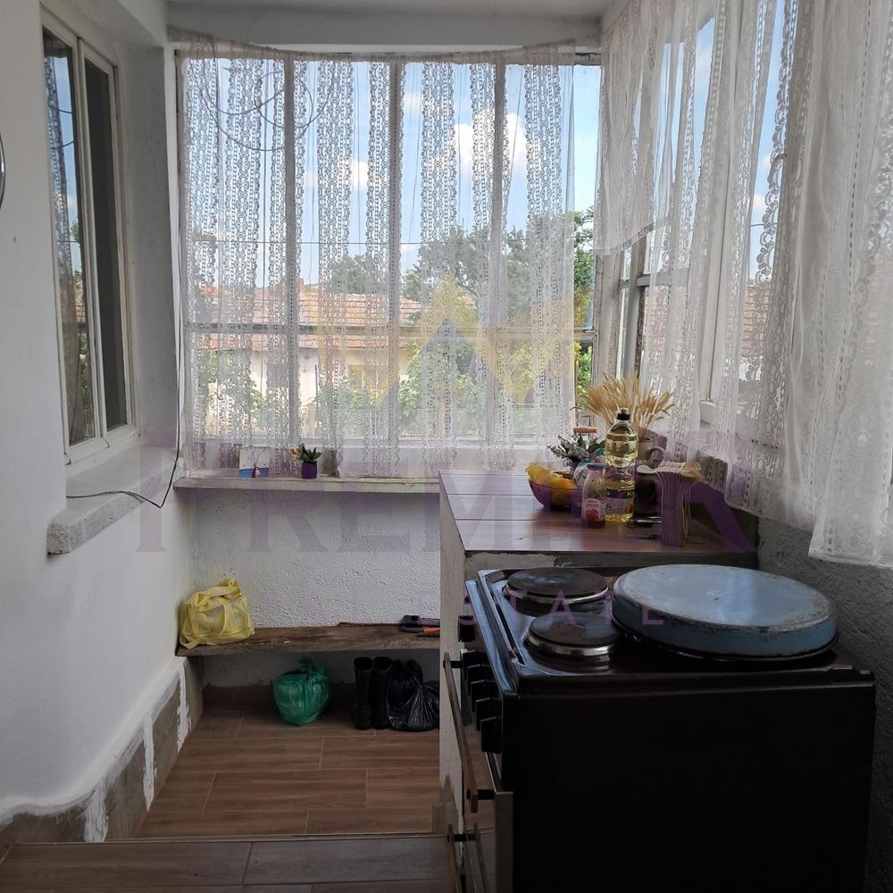 Продава КЪЩА, с. Устрем, област Хасково, снимка 2 - Къщи - 54866755