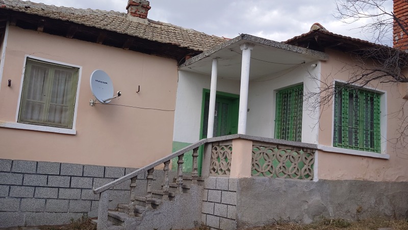 Продава КЪЩА в област Ямбол, с. Бояново - 90 кв.м / 29 900 € » 58 479.32 лв.
