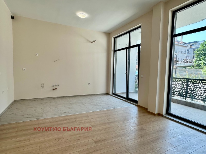Myytävänä  1 makuuhuone Burgas , Sarafovo , 88 neliömetriä | 60584380 - kuva [6]