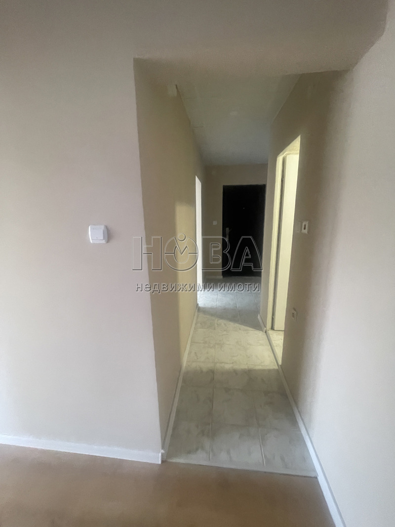 For Sale  2 bedroom Ruse , Zdravets Sever 1 , 76 sq.m | 42150428