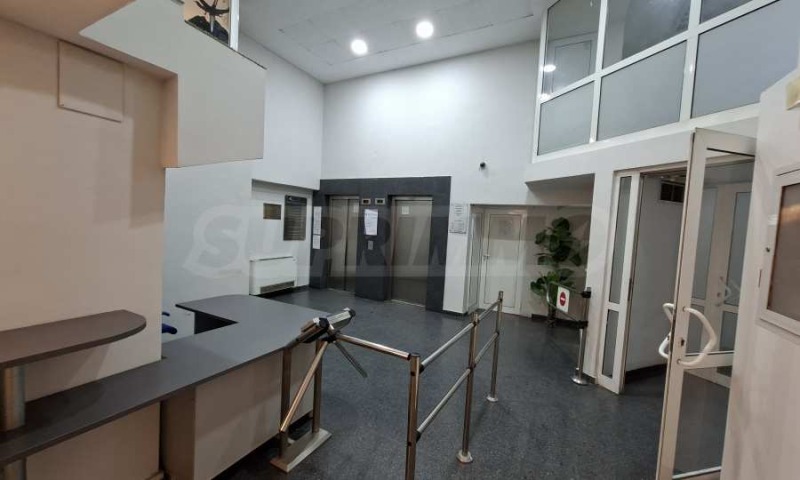 Продава ОФИС, гр. София, Сердика, снимка 2 - Офиси - 53161526