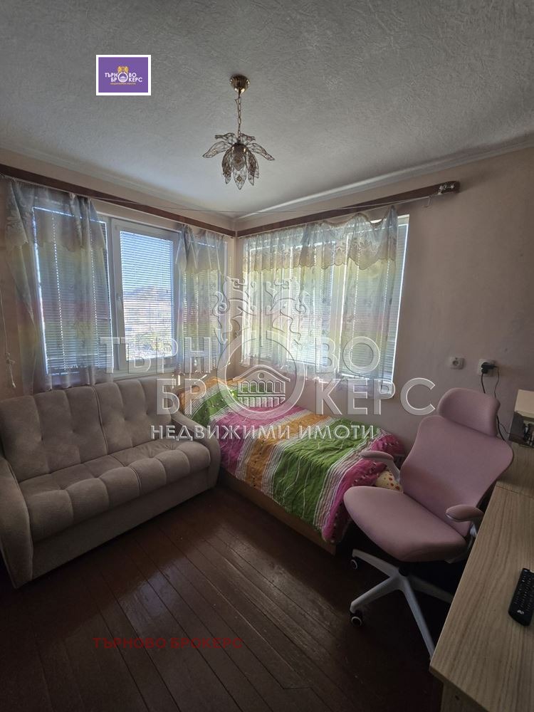 Продава КЪЩА, гр. Дебелец, област Велико Търново, снимка 15 - Къщи - 52441833