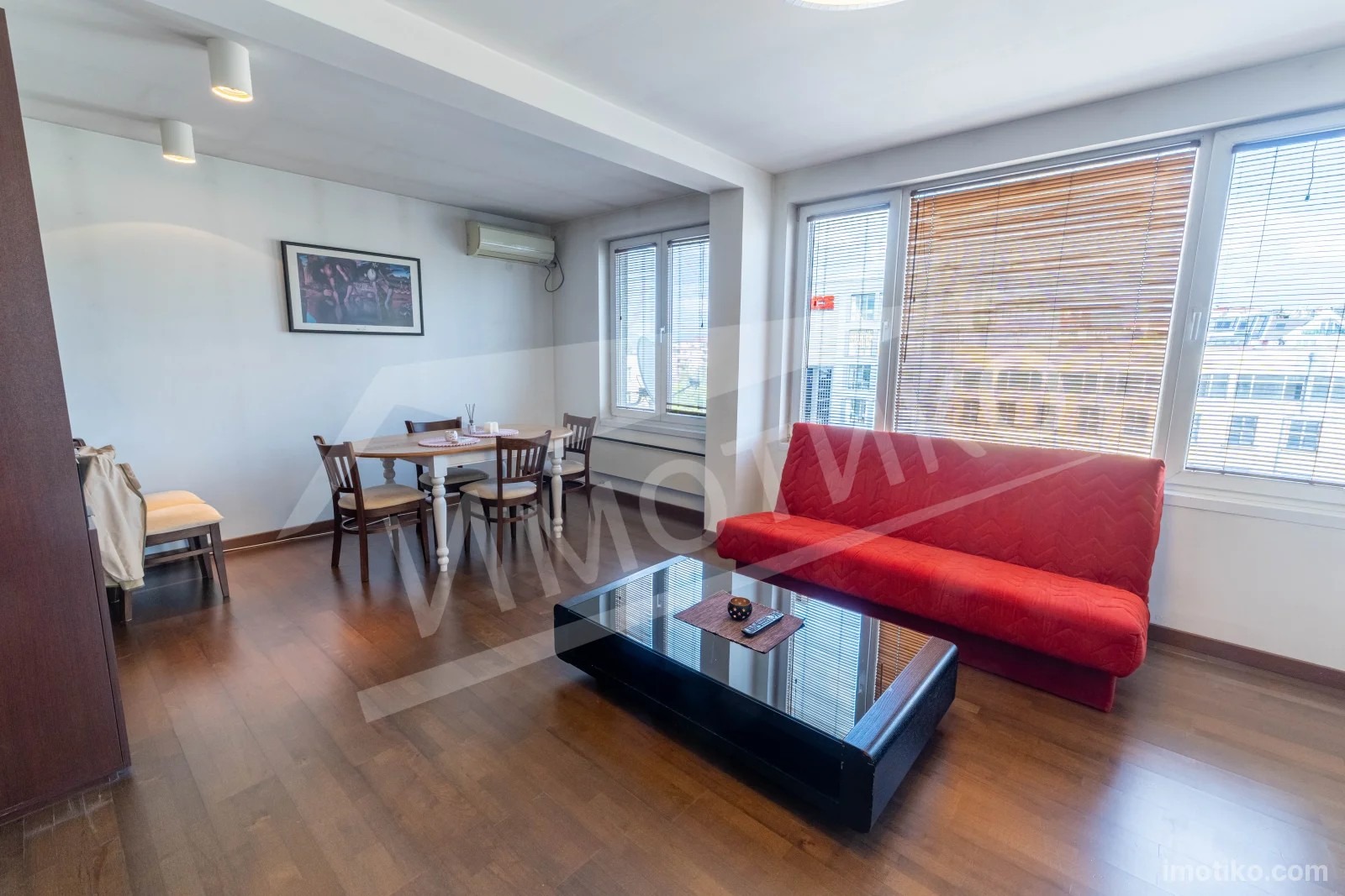 Продава 3-СТАЕН, гр. София, Оборище, снимка 3 - Апартаменти - 56264742