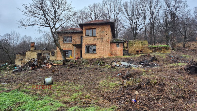 Продава КЪЩА в област Габрово, с. Малчовци - 170 кв.м / 35 800 € » 70 018.71 лв., РЕГЕНТ