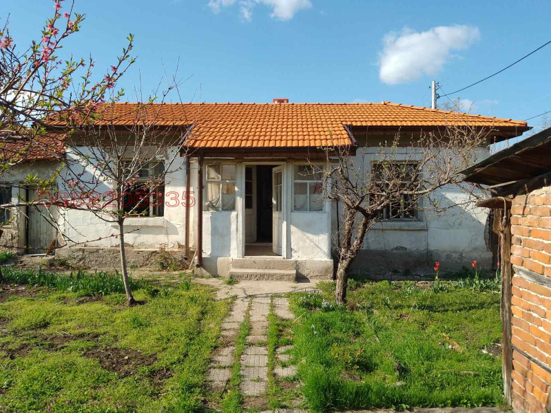 Продава КЪЩА, гр. Първомай, област Пловдив, снимка 2 - Къщи - 52454811