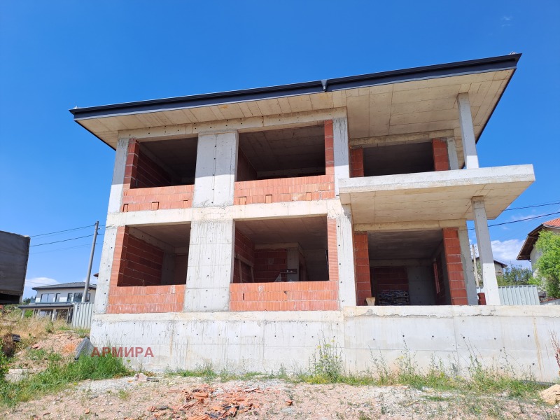 Продава  Къща област София , с. Вакарел , 220 кв.м | 77496837 - изображение [2]