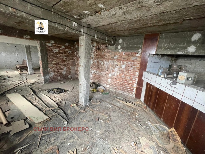 Продава ПРОМ. ПОМЕЩЕНИЕ, гр. Левски, област Плевен, снимка 14 - Производствени сгради - 53012407