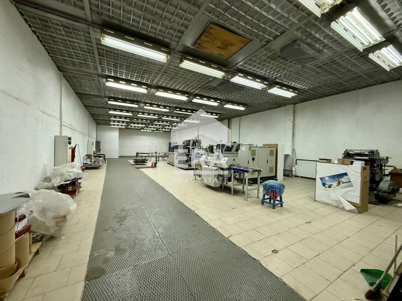 Продава ПРОМ. ПОМЕЩЕНИЕ, гр. Велико Търново, Промишлена зона - Запад, снимка 6 - Производствени сгради - 54215664