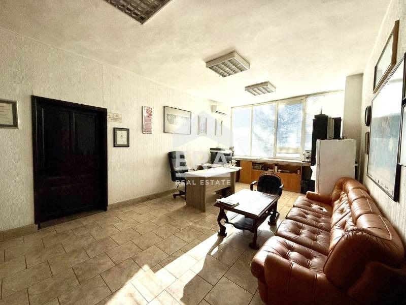 Продава ПРОМ. ПОМЕЩЕНИЕ, гр. Велико Търново, Промишлена зона - Запад, снимка 15 - Производствени сгради - 54215664