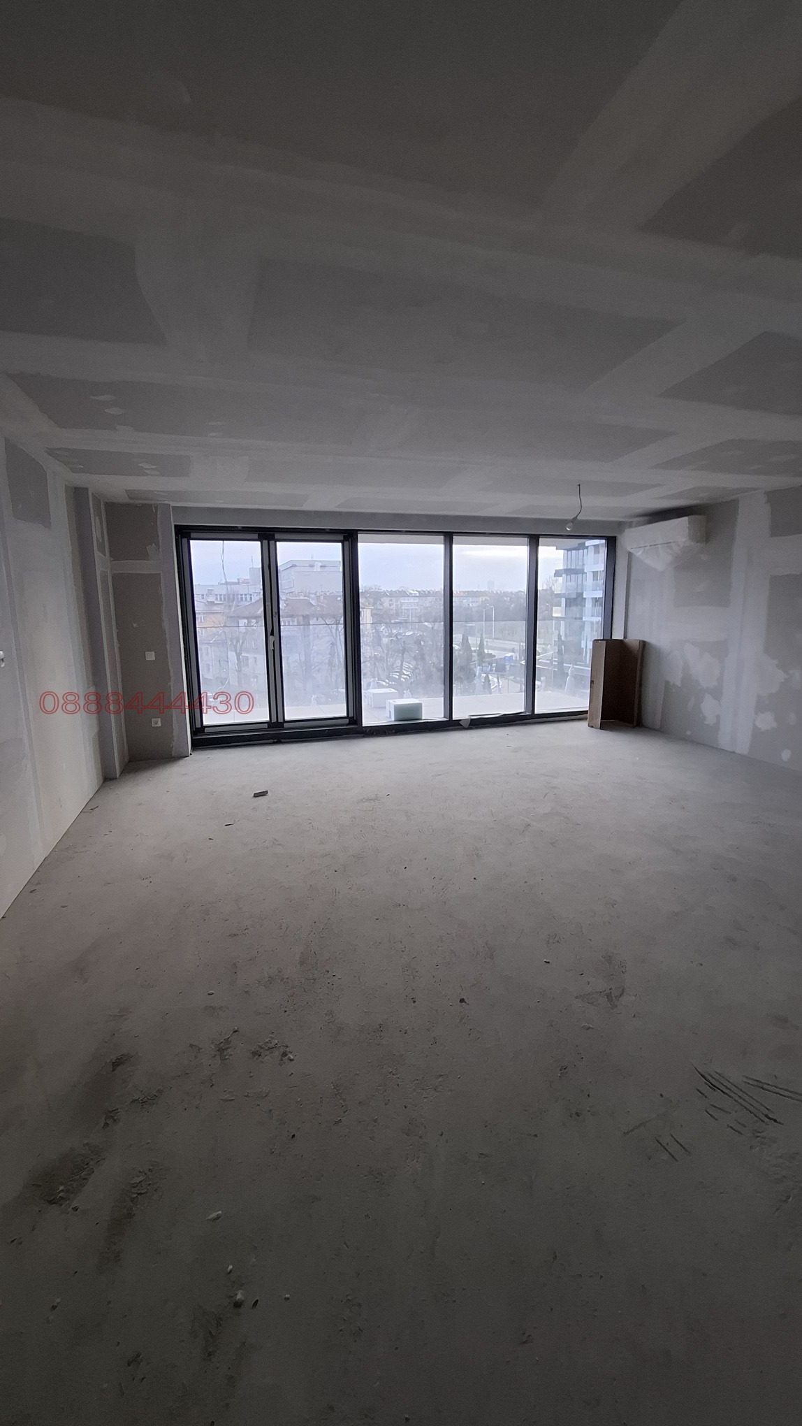 Продава 3-СТАЕН, гр. София, Оборище, снимка 2 - Апартаменти - 54070702