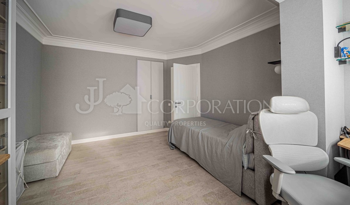 Продава 4-СТАЕН, гр. София, Изток, снимка 12 - Апартаменти - 54302322