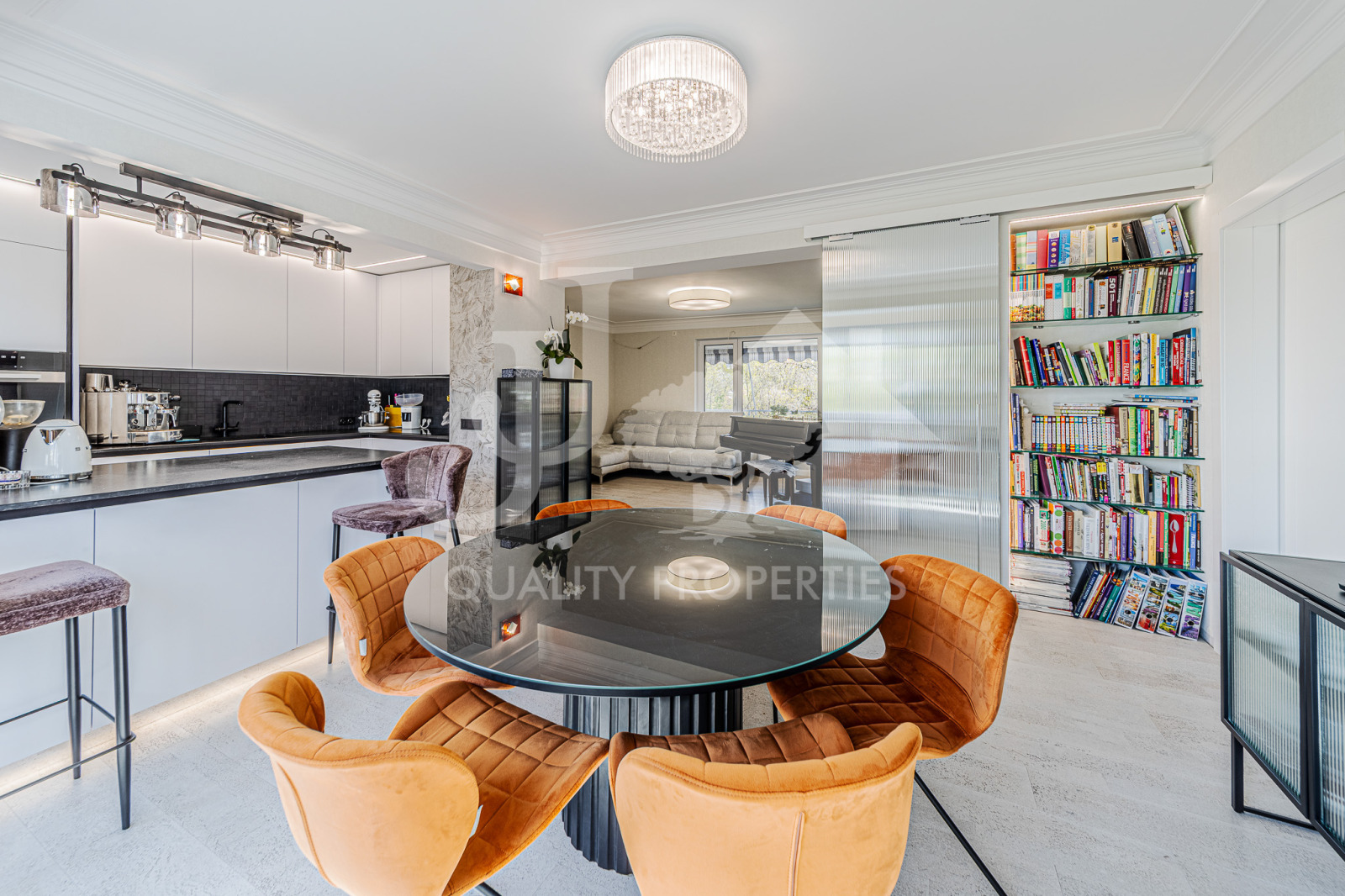 Продава 4-СТАЕН, гр. София, Изток, снимка 6 - Апартаменти - 54302322