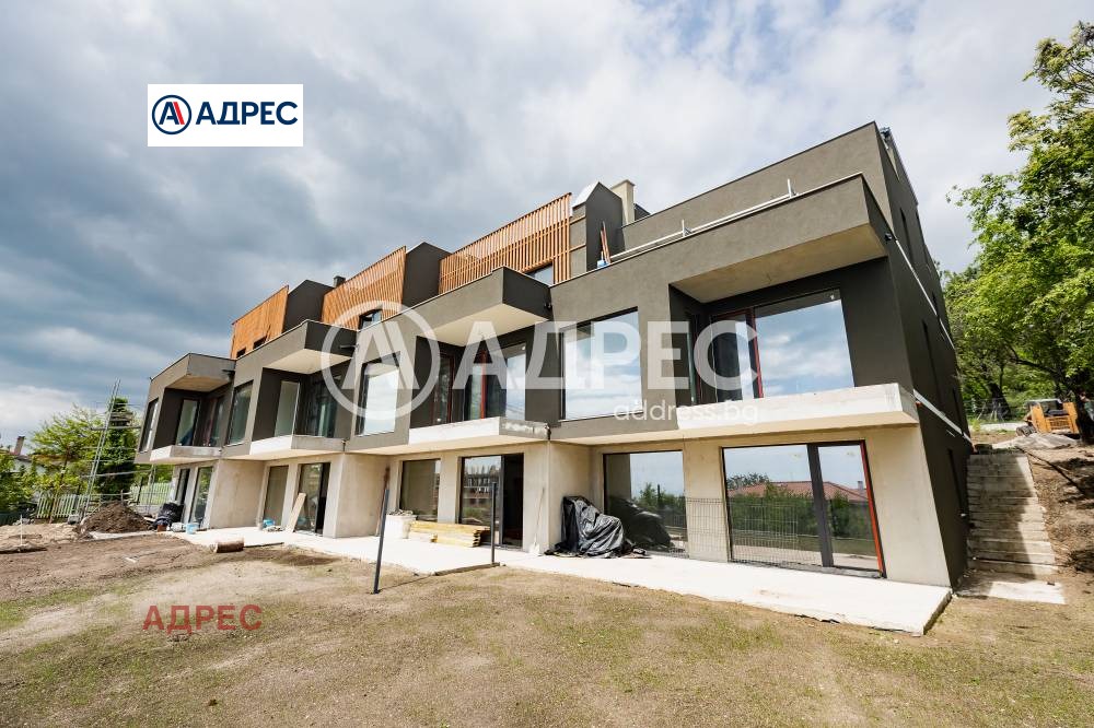 Продава КЪЩА, гр. Варна, к.к. Слънчев ден