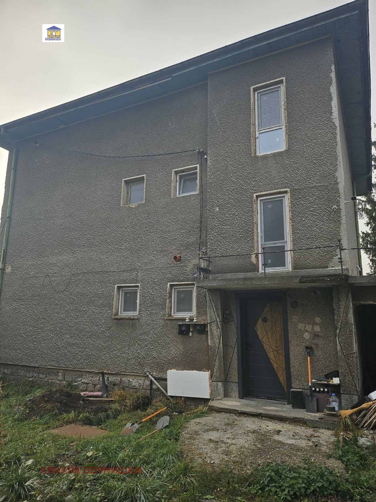 Продава КЪЩА, гр. Перник, Църква