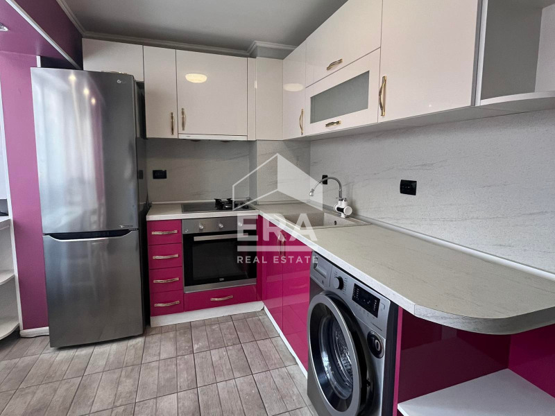 Продава 3-СТАЕН, гр. Русе, Родина 1, снимка 2 - Апартаменти - 53352651