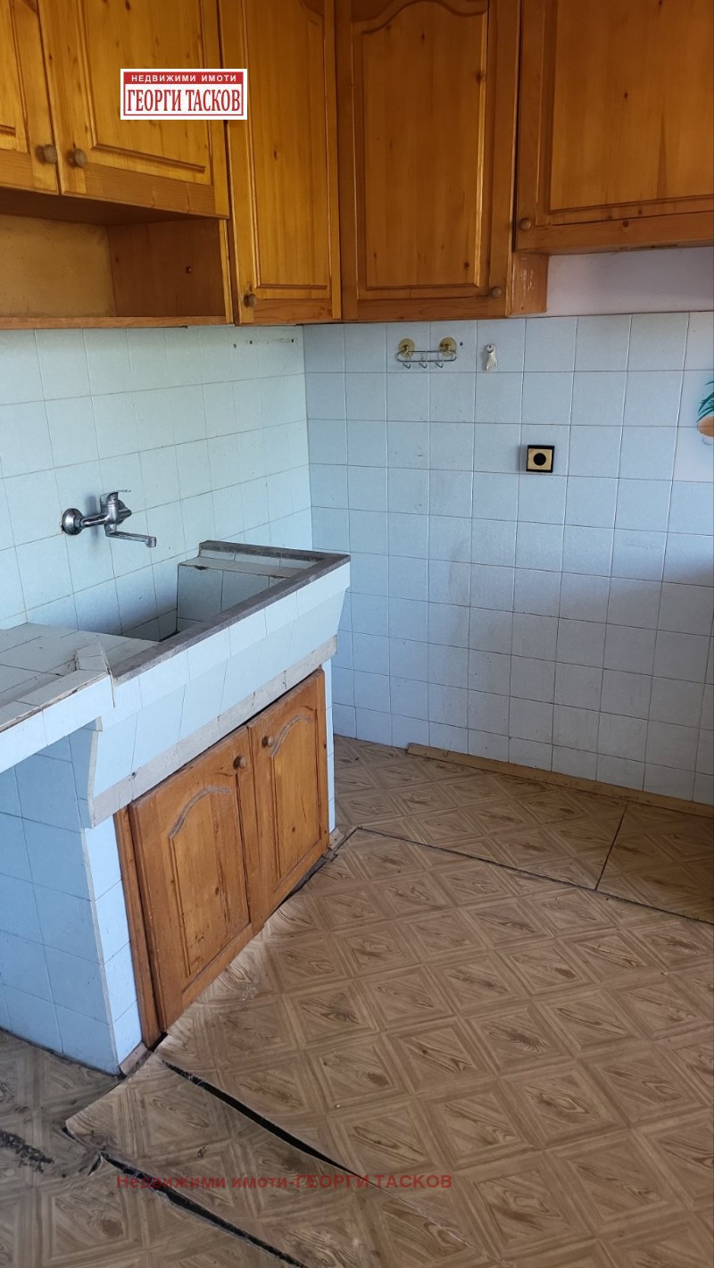 Продава  4-стаен, град Русе, Дружба 1 •  111 000 EUR • ID 39714288 — holmes.bg - [1] 