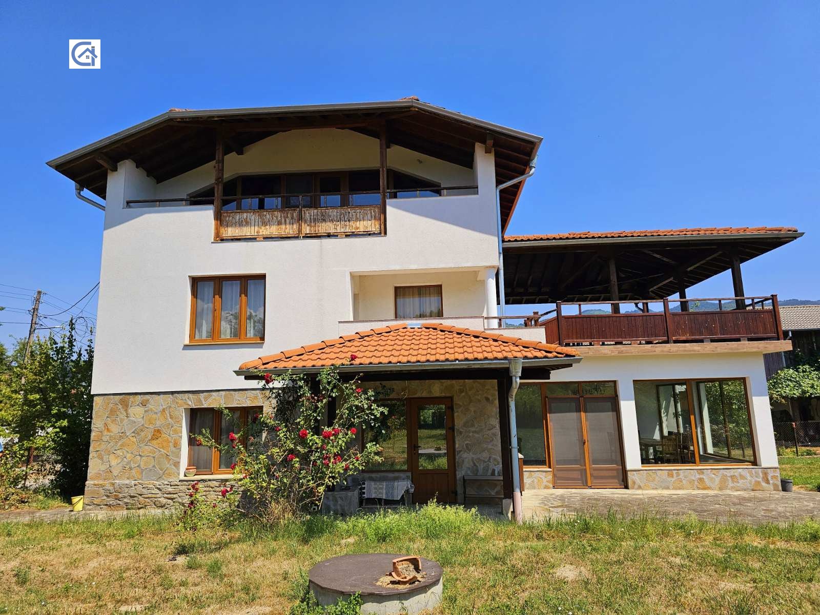 Продава КЪЩА, гр. Априлци, област Ловеч, снимка 2 - Къщи - 53316500